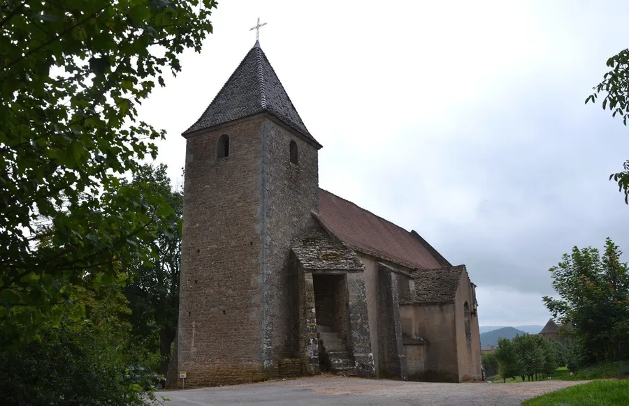 Église Saint-Jean-Baptiste de Berzé-le-Châtel
