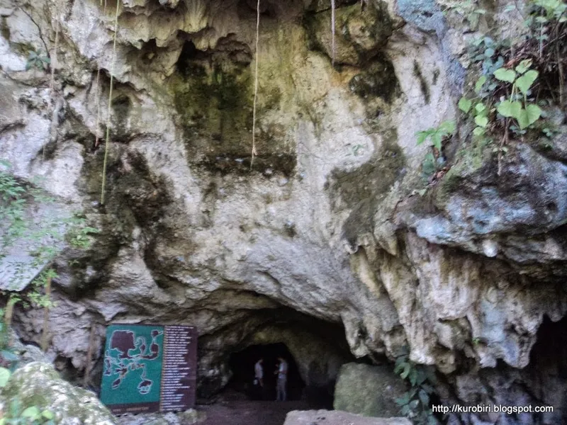 Actun Can Cave