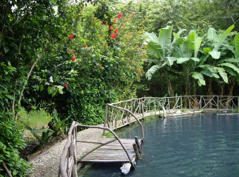 Agua Blanca Community