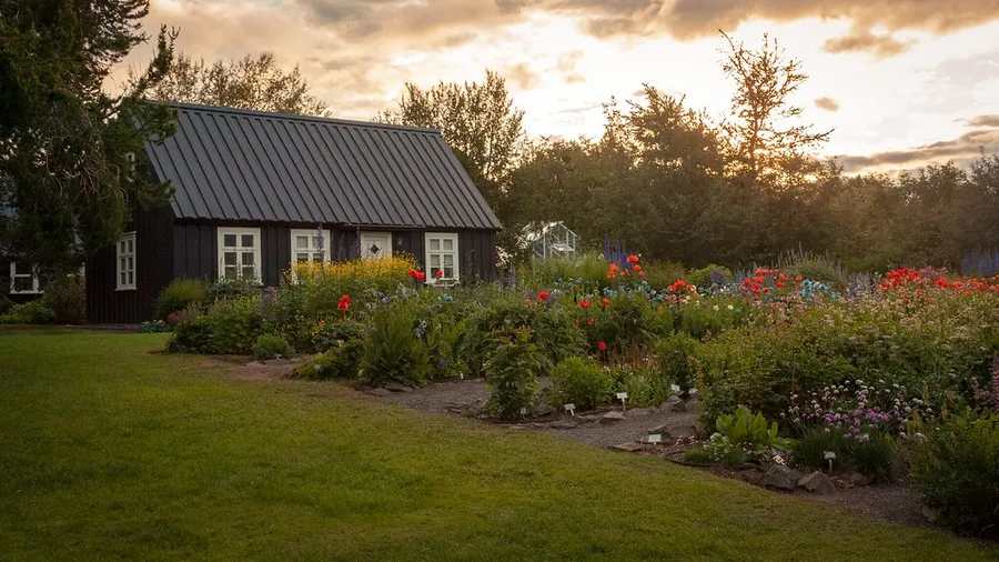 Akureyri Botanical Garden (Lystigarðurinn)