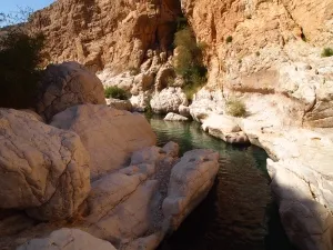 Al Muqal Cave