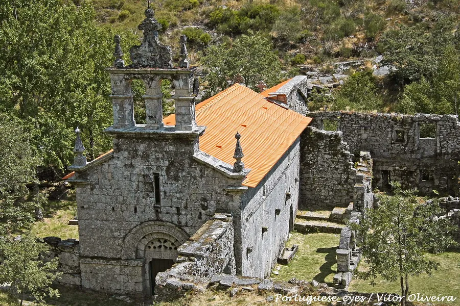 Aldeia de Pitões das Júnias