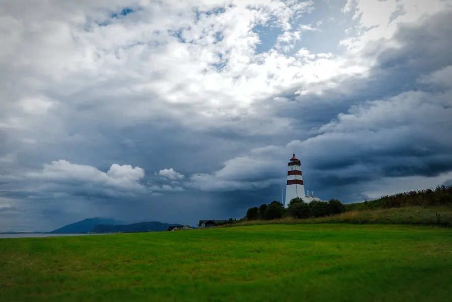 Alnes Lighthouse
