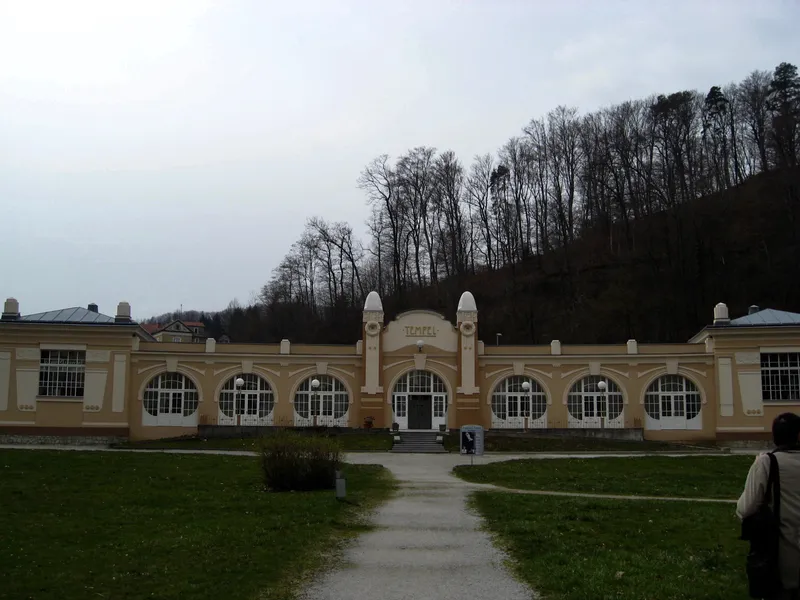 Ana's Mansion
