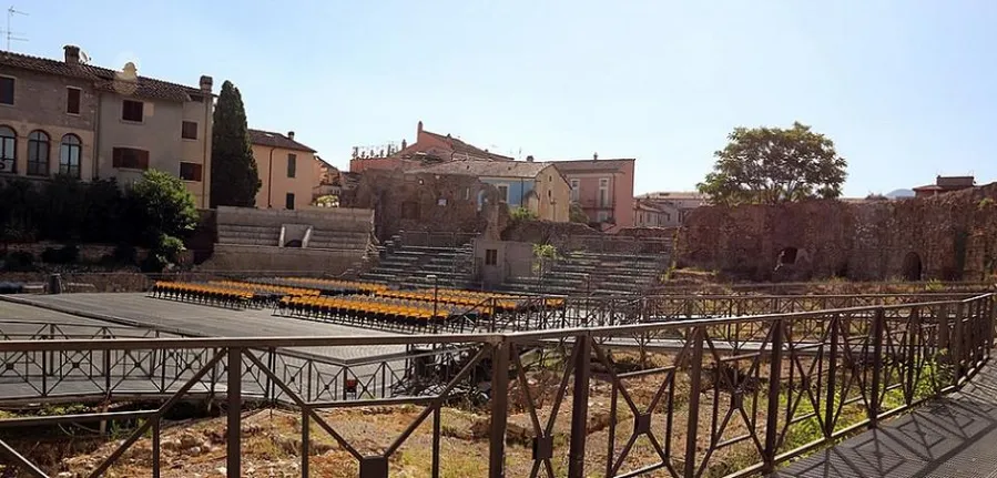 Anfiteatro Fausto