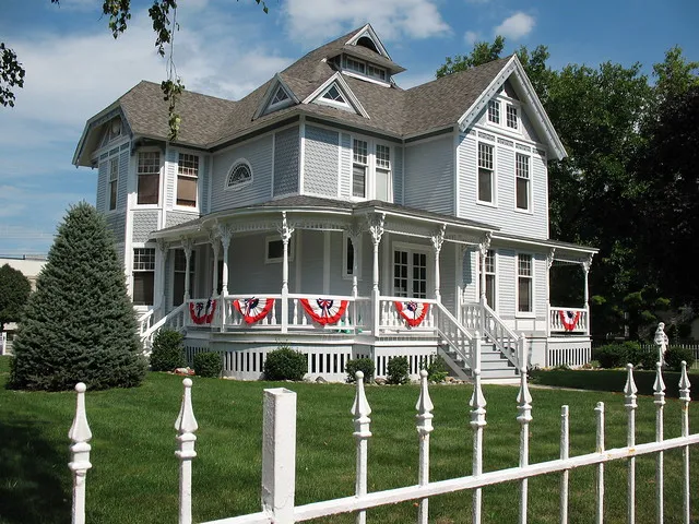 Applewood Estate