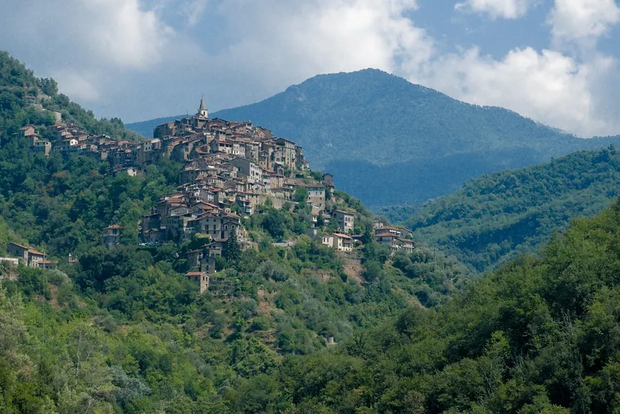 Apricale Hiking Trails