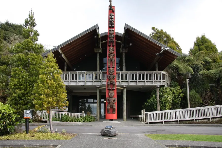 Arataki Honey Visitor Centre