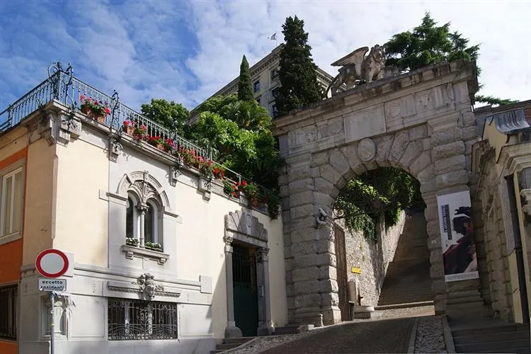 Arco Bollani
