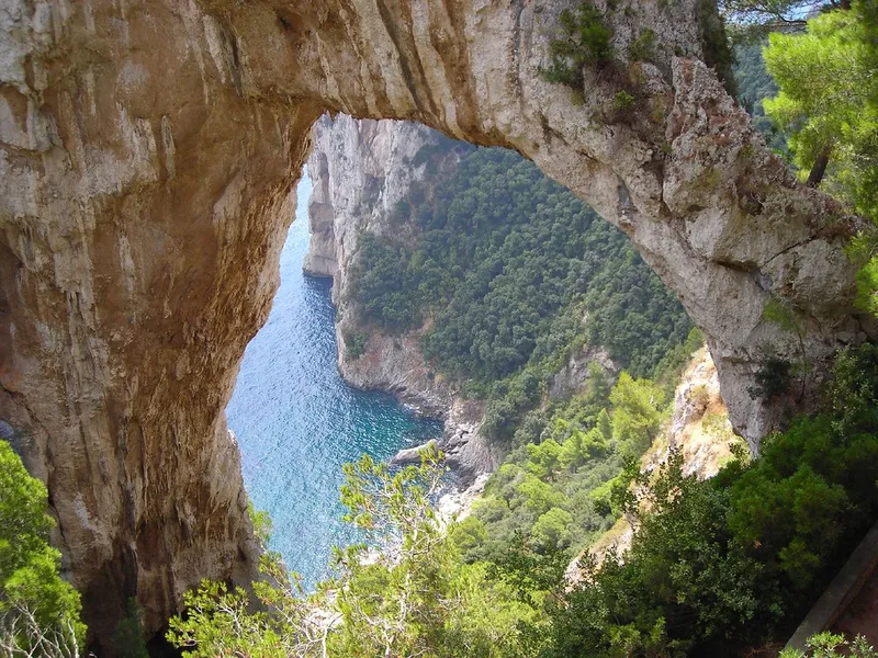 Arco Naturale