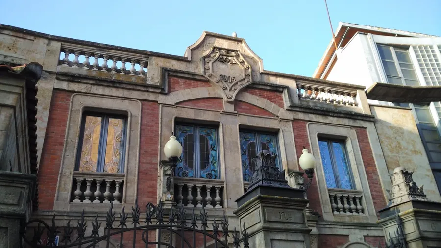 Art Nouveau and Art Deco Museum (Casa Lis)