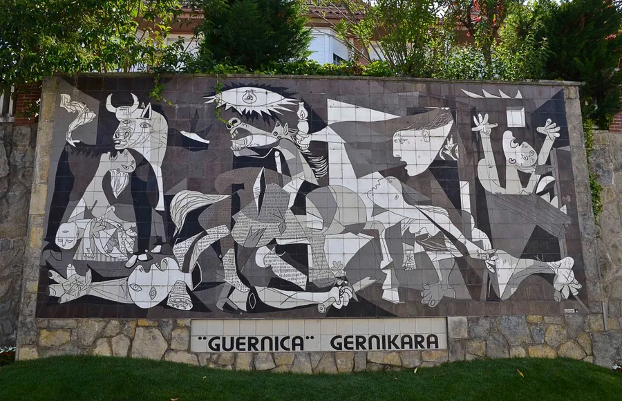 Assembly House and Tree of Gernika