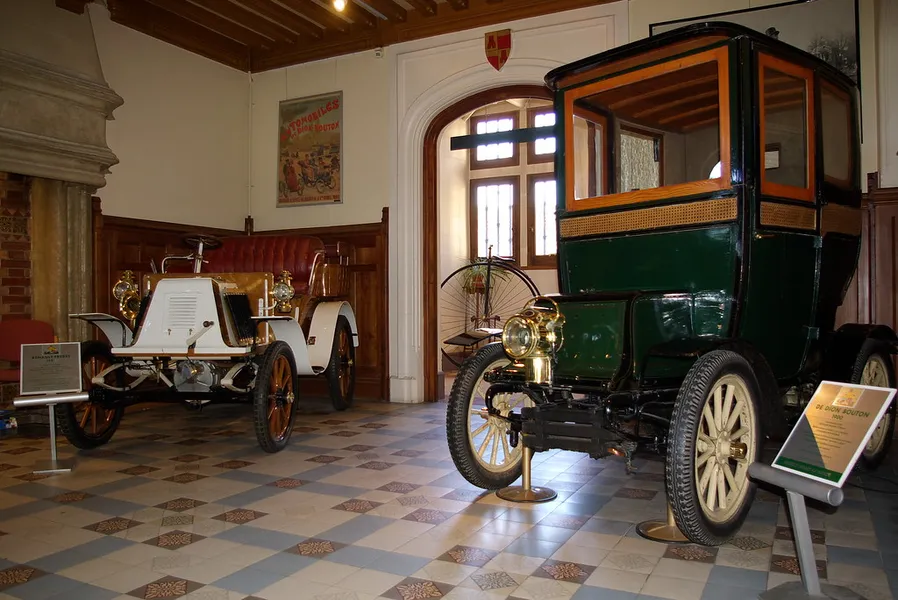 Automobile and Fashion Museum