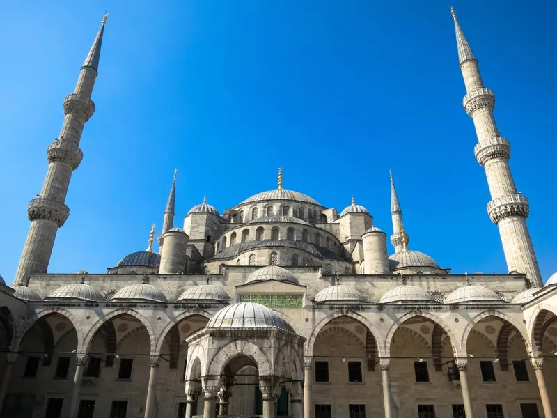 Balkanabat Mosque