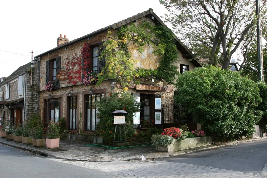 Barbizon Village