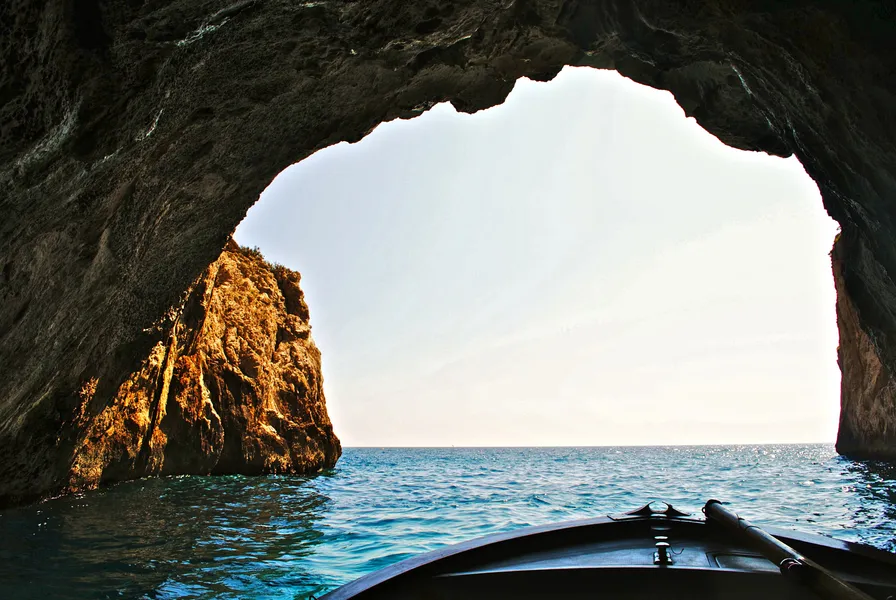 Bardakci Cove