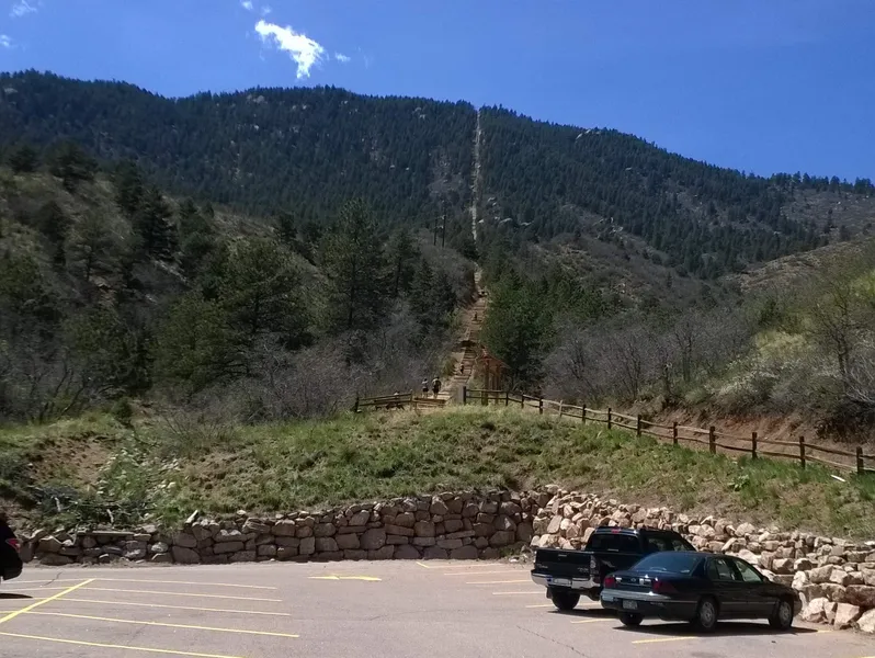 Barr Trail