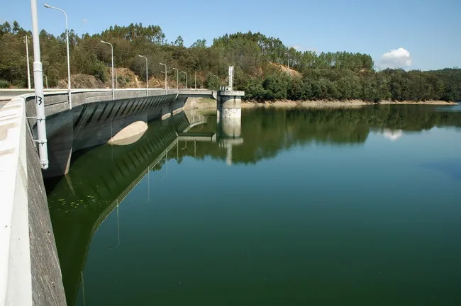 Barragem do Roxo