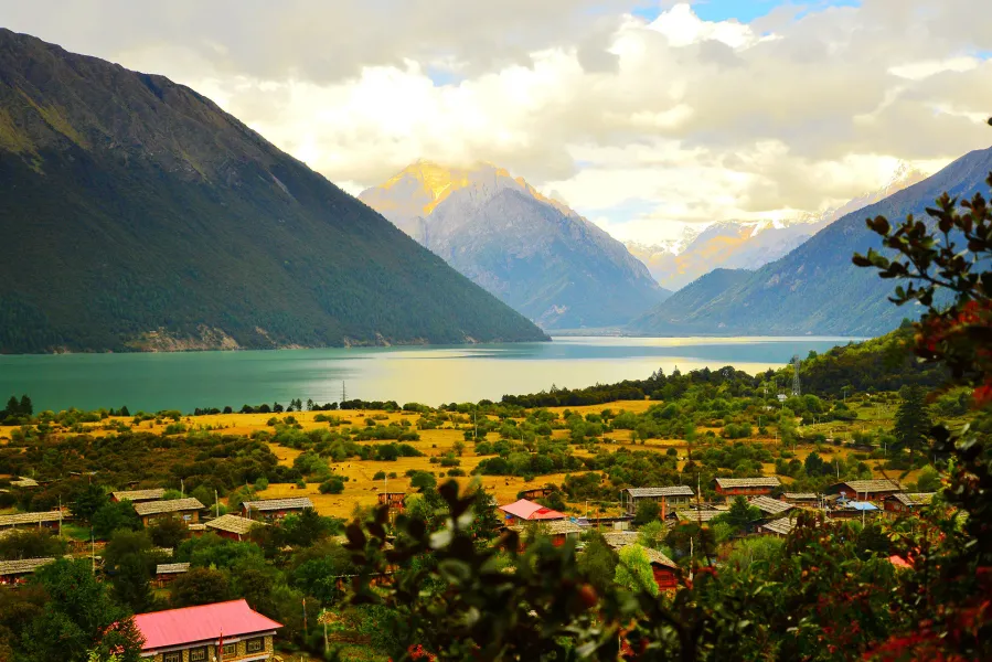 Basum Tso Lake