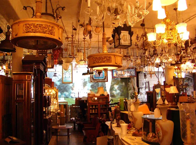 Bay City Antiques Center