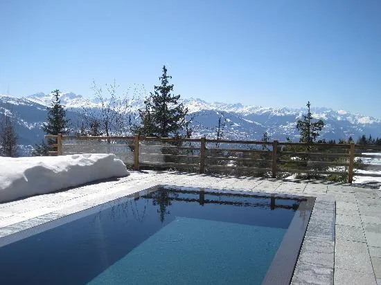 Bellavita Pool & Spa