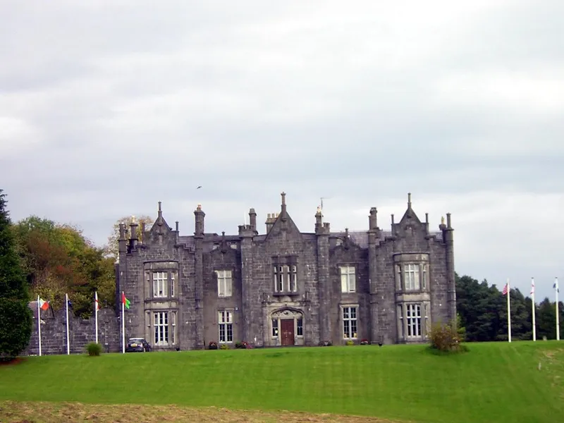 Belleek Castle