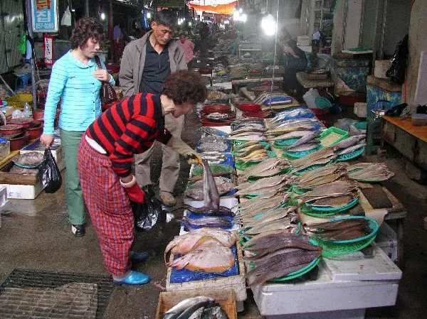 Beolgyo Traditional Market