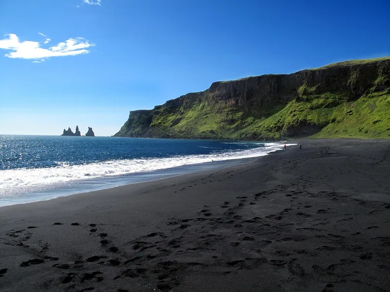 Black Beach Restaurant
