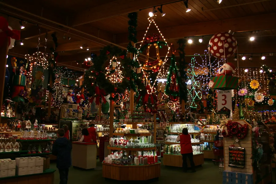 Bronner's CHRISTmas Wonderland