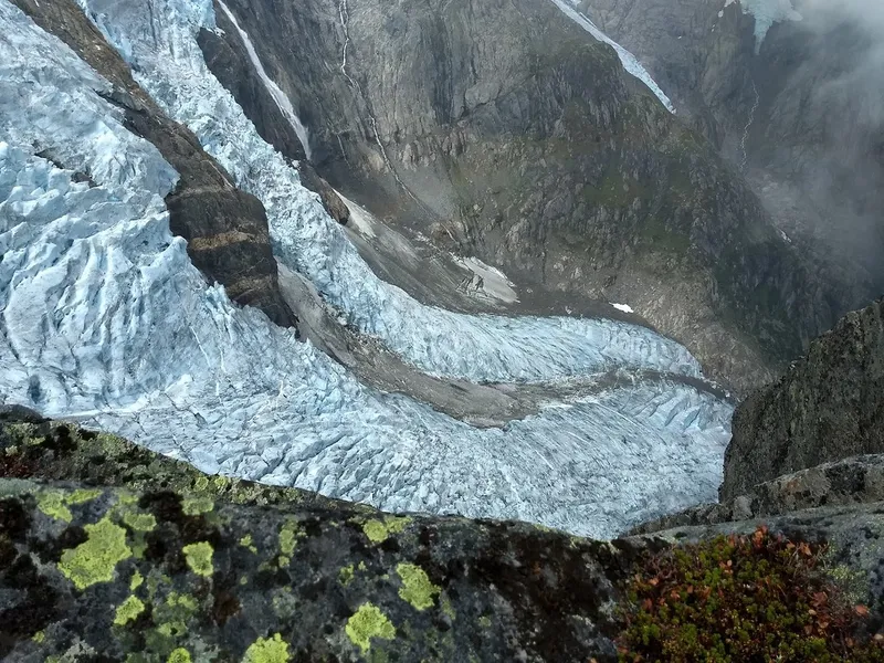 Buarbreen Glacier
