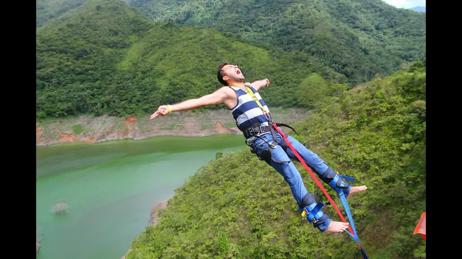 Bungee Jumping