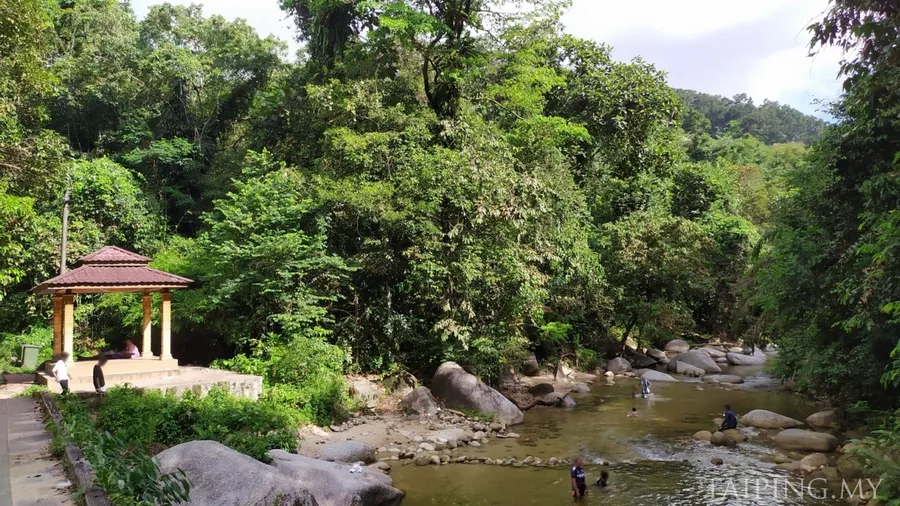 Burmese Pool