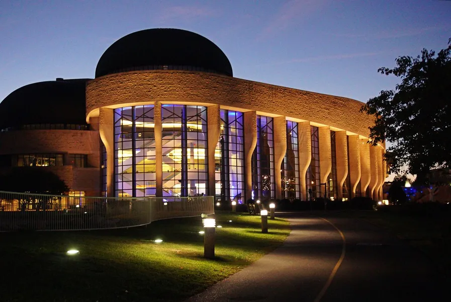 Canadian Museum of History