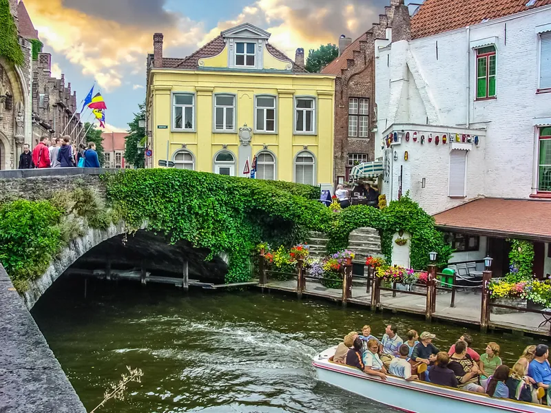 Canal Cruise