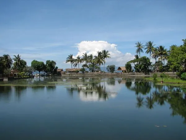 Candidasa Beach