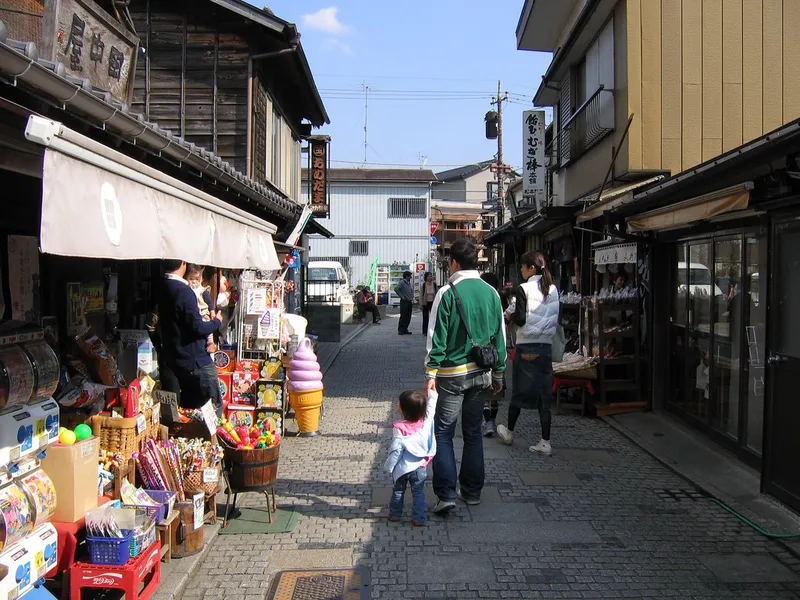 Candy Alley (Kashiya Yokocho)