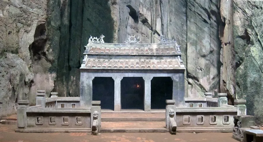 Cao Dai Temple