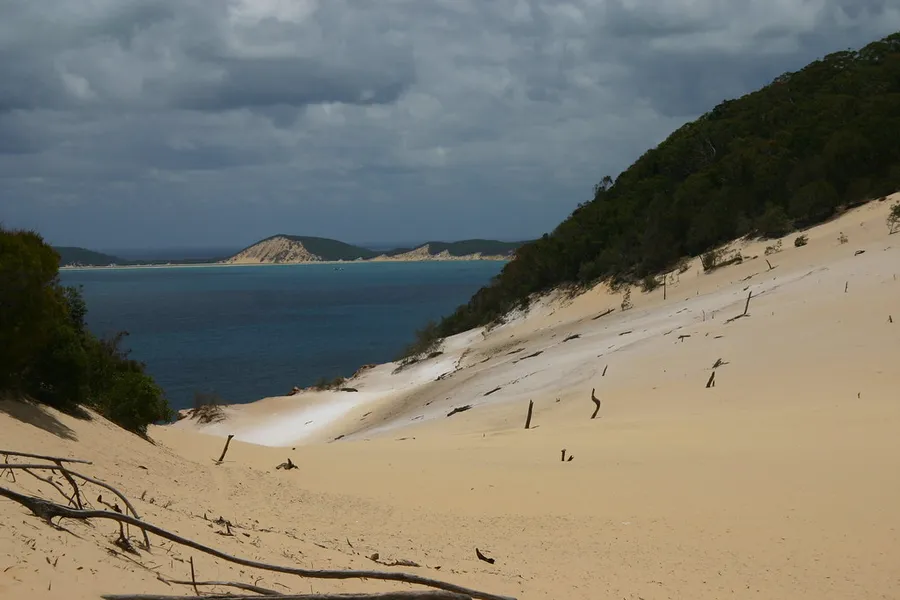 Carlo Sand Blow