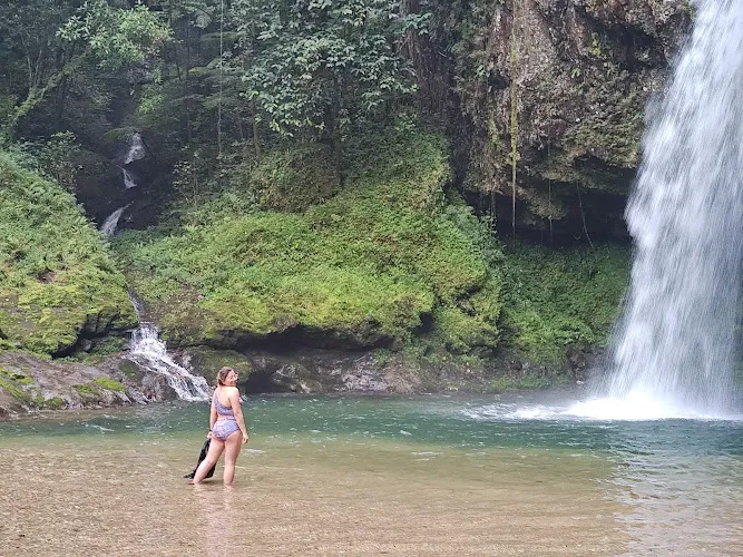 Cascada Las Brisas