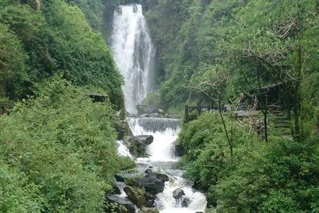 Cascada de Peguche