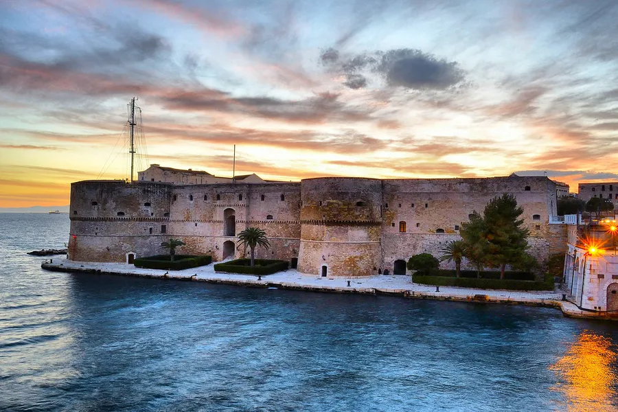 Castello Aragonese (Aragonese Castle)