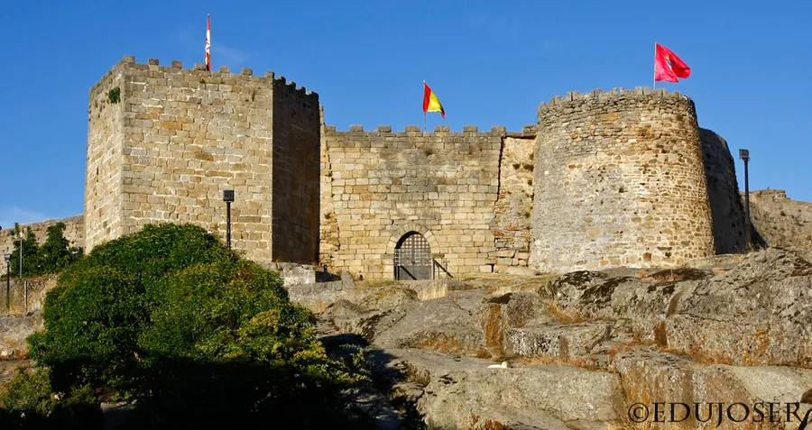 Castillo de Ledesma