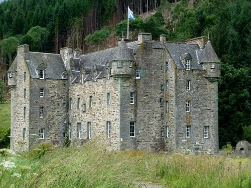 Castle Menzies