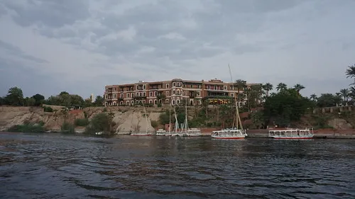 Cataract Hotel