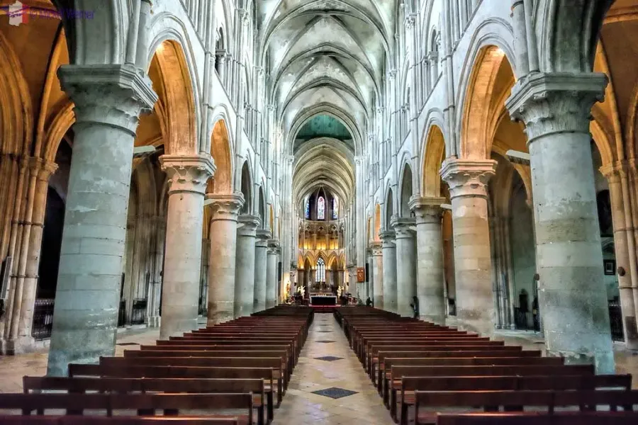 Cathédrale Saint-Pierre de Lisieux