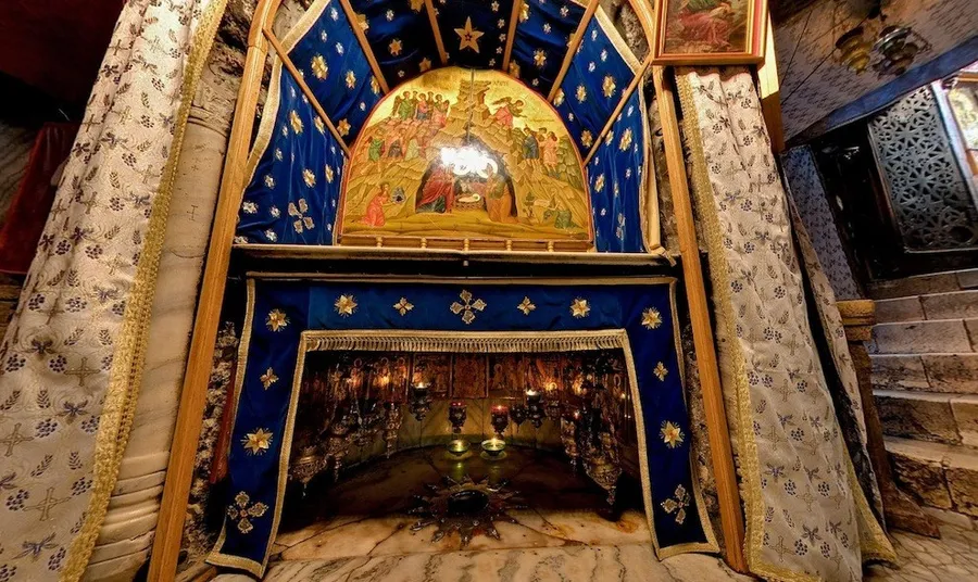 Cave of the Mantle