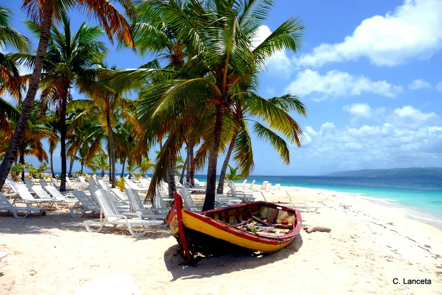 Cayo Levantado (Bacardi Island)