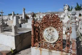 Cementerio la Reina