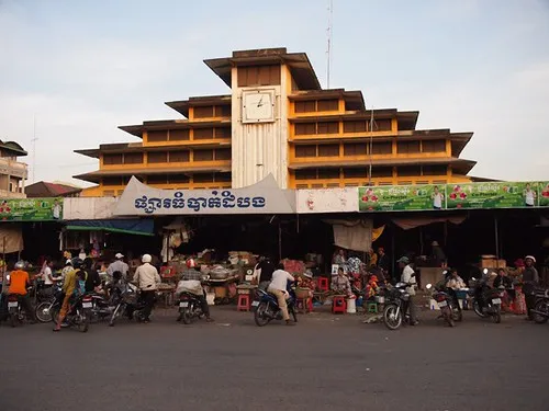 Central Market (Phsar Nat)