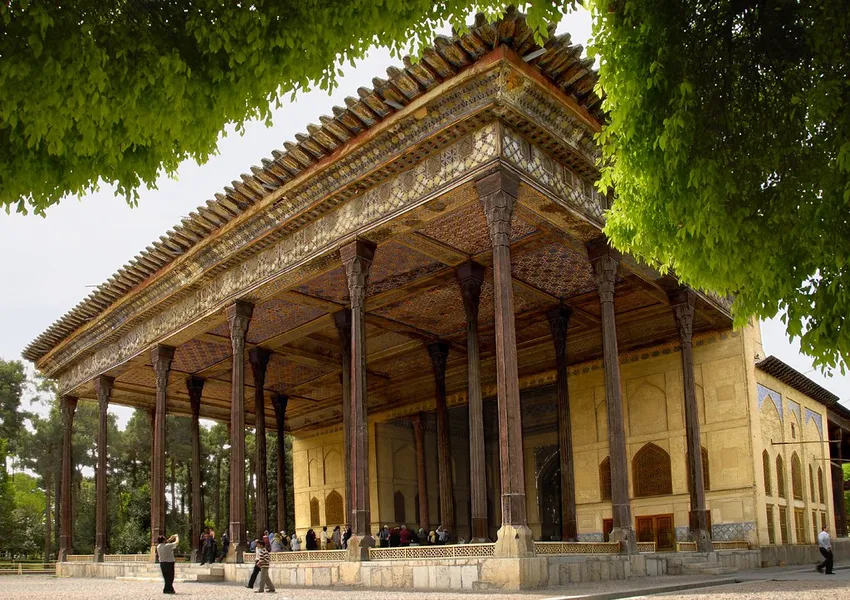 Chehel Sotoun Palace
